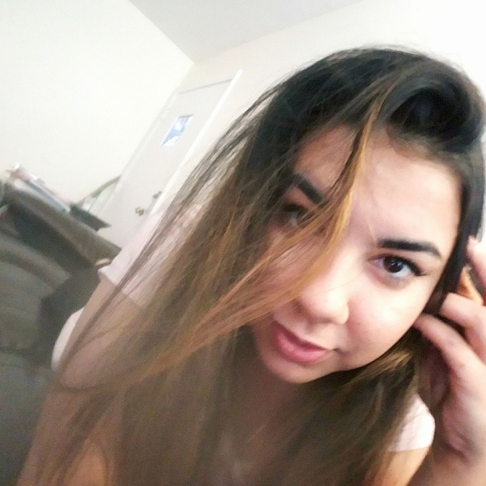 Meet your Posher, Khadija